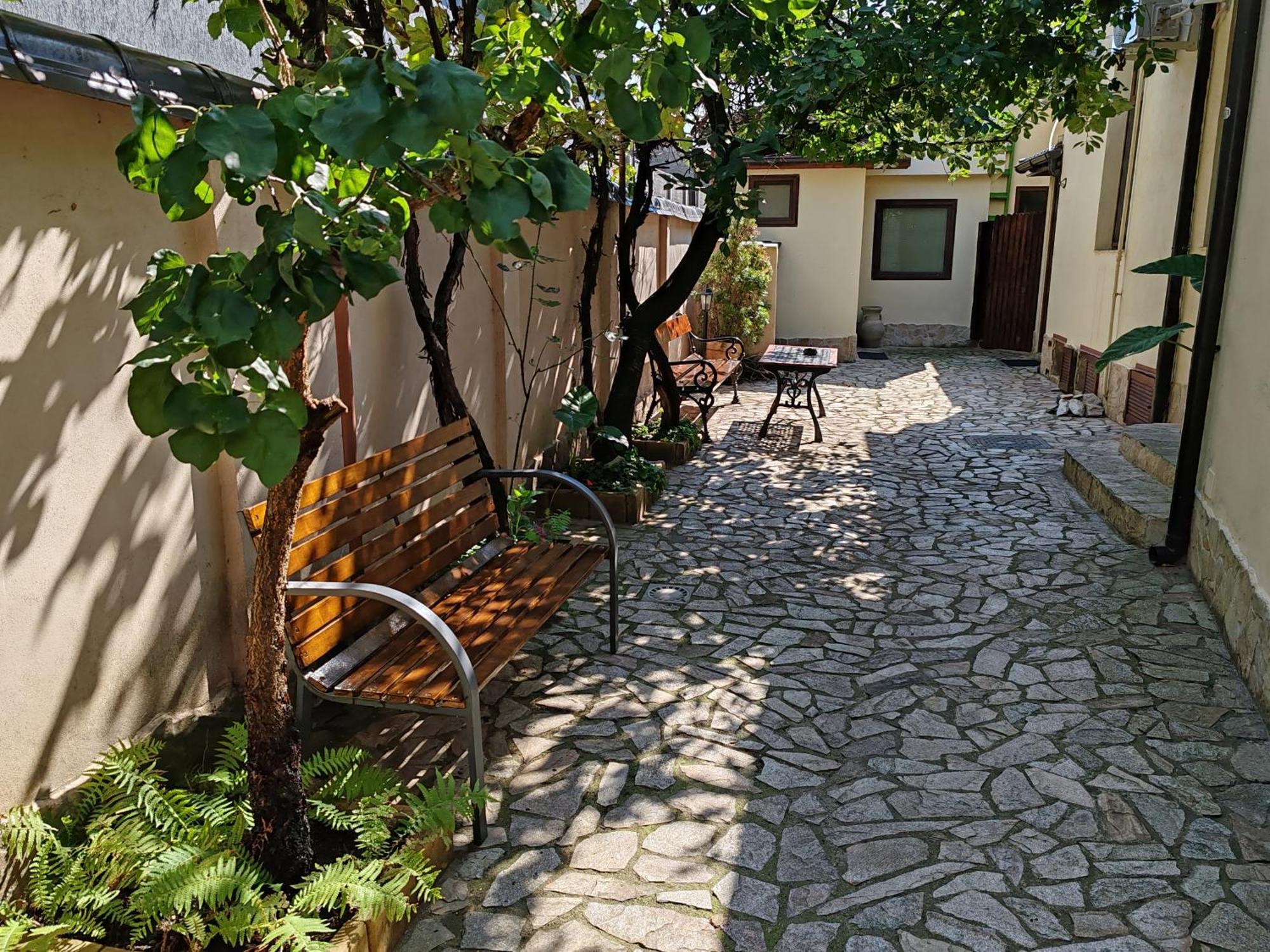Hotel Arthouse Lucrezia Timisoara Exterior foto